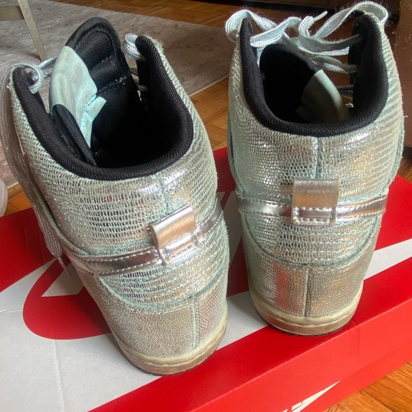 Nike Dunk HighTop - Picture 5 of 8